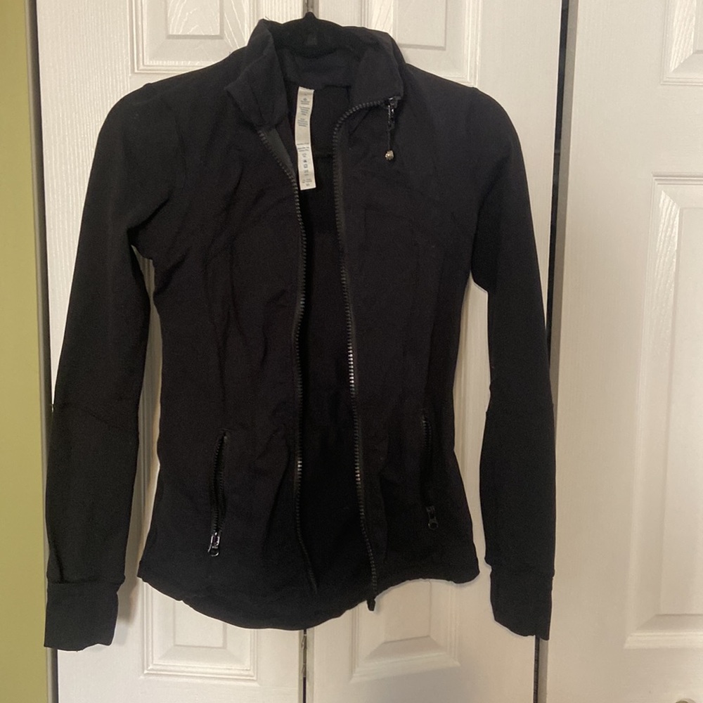 Lululemon define zip up jacket size 4